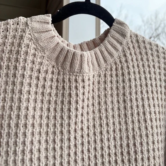 🆕 Pink Rose Blush Chenille Waffle Knit Oversized Sweater XS Cozy Ribbed Hem Chic - Picture 9 of 17